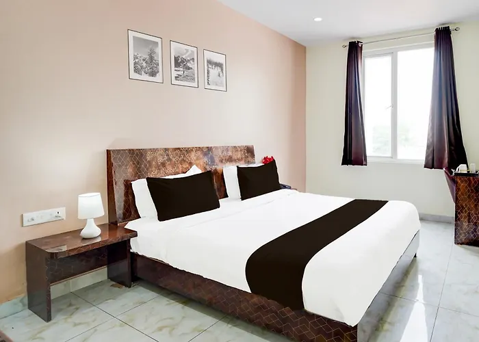 Super Townhouse Mansarovar Formerly Hotel Palm Tree
